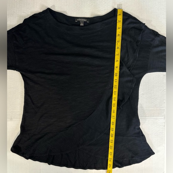 Banana Republic Black Longsleeve Ruffled Front Bottom Cotton Modal Size Small - Picture 10 of 11